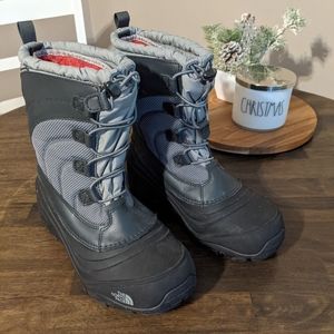 Boys northface winter boots